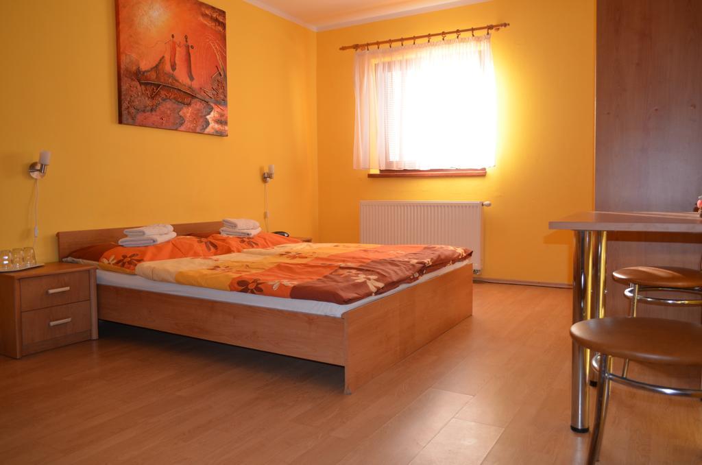 Penzion Rouse Bardejov Exterior foto